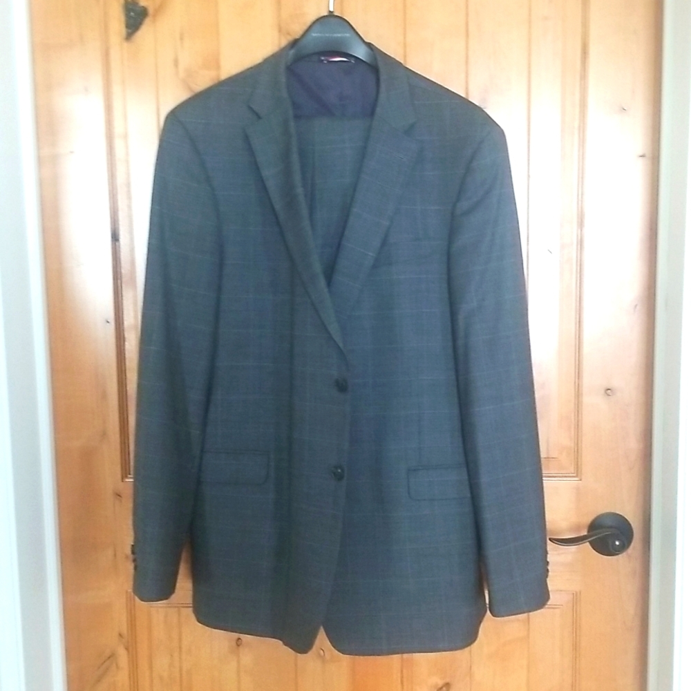 Tommy Hilfiger men's grey plaid suit